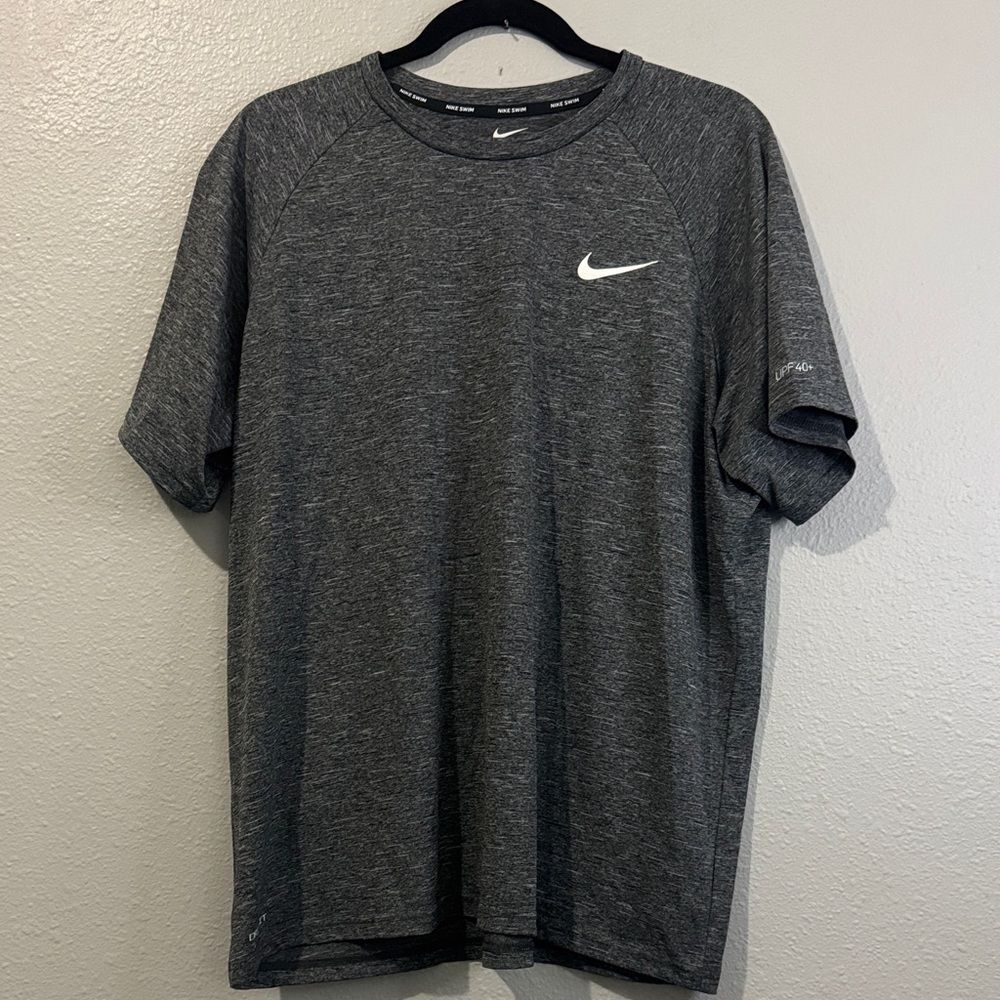 XL NIKE SWIM DRI-Fit t-shirt - gray